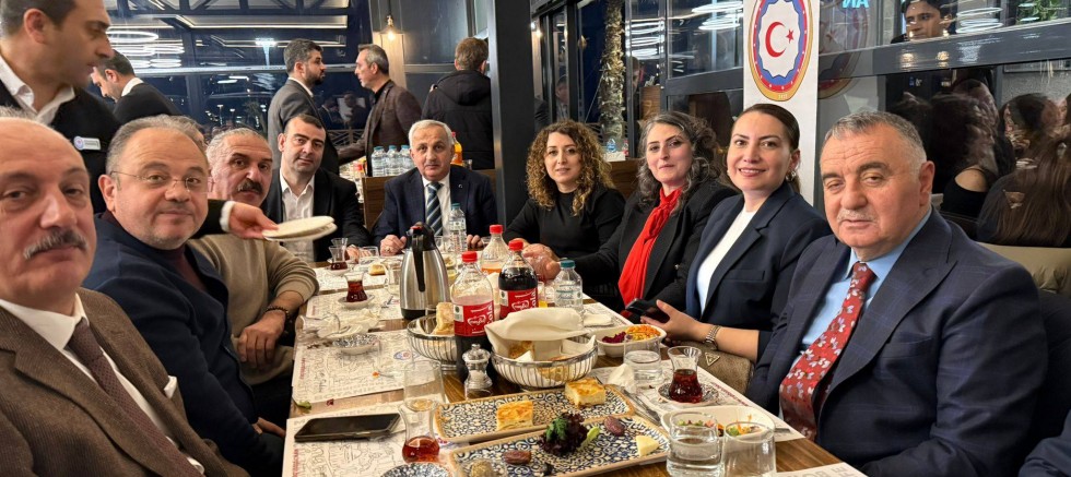 “TURAN ÜLKÜSÜ” İftarda Buluşturdu - GÜNDEM